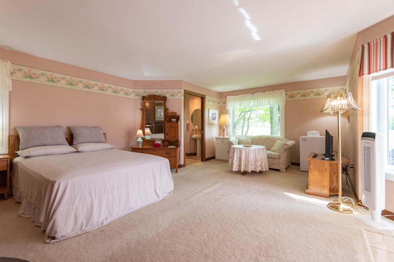Bed and Breakfast Chez Nous Cornwall Exteriér fotografie